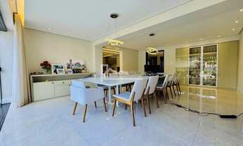 Imagem 7: Casa a Venda no Bairro Santa Amélia com 4 Quartos, sendo 3 Suítes, Piscina e Sauna