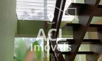 Imagem 3: Casa em condomínio com piscina, a poucos metros da praia em Camburi