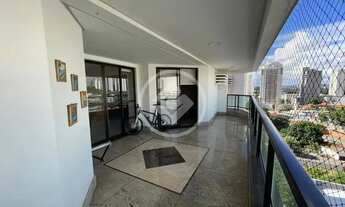 Imagem 2: Apartamento de 256m2 no Edifício Maison Esther, com 4 quartos e 3 suítes. codigo: 143968