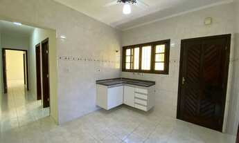 Imagem 3: Linda Casa Geminada Com 2 dormitórios no Jardim Imperador em Praia Grande