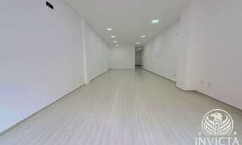 Imagem 5: Amplo ponto comercial para locação em localização estratégica de Meia Praia Itapema