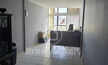 Imagem 7: Sala comercial na Hadock Lobo entre as rua prof. Gabizo e rua Afonso Peña, 5 vagas ao lado