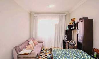 Imagem: Um 2 quartos reformado e coladinho no Centro