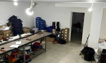 Imagem 5: GALPÃO COMERCIAL PARA VENDA OU LOCAÇÃO NO SACOMÃ - 8 SALAS, 5 BANHEIROS, 2 VAGAS DE GARAGE