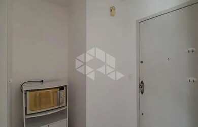 Imagem 5: Apartamento de 1 quarto com 45m² para alugar no bairro Carvoeira, Florianópolis