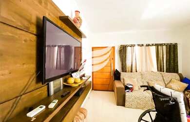 Imagem 4: Casa espaçosa com 03 quartos à venda no bairro Ipanema