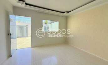 Imagem: Casa à venda, 2 quartos, 2 vagas, Jardim