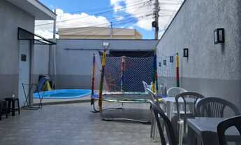 Imagem: Casa com piscina