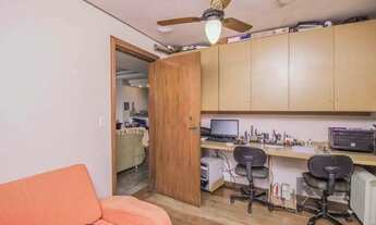 Imagem 6: Casa de 329m² - 4 dormitórios, 1 suíte, 6 vagas no bairro Vila Jardim