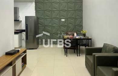 Imagem 2: Casa de Esquina à Venda Moderna, Arejada e com Excelente Localização