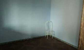 Imagem 6: Lote c/ 360 m², c/ 2 casas. Sendo 1 cs com 3 qtos e a outra com 2 qtos. Total 4 vagas