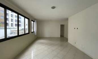 Imagem 2: Amplo apartamento para venda com 3 quartos, sendo 1 suíte, dependência completa, 1 vaga co