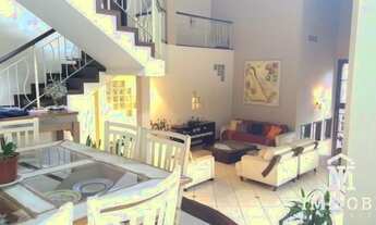 Imagem: AMPLA CASA EM CONDOMÍNIO FECHADO NO SAGUAÇÚ