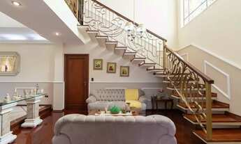 Imagem 1: Sobrado para aluguel e venda tem 350 metros quadrados com 4 quartos