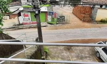 Imagem 3: 4 casas e 5 garagens