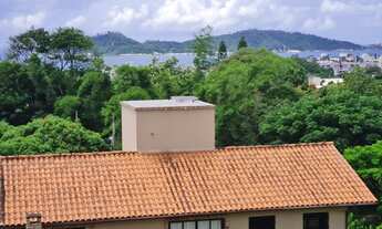 Imagem 4: Linda casa para aluguel anual com vista para a ilha do Campeche, excelente padrão geminada