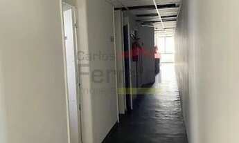 Imagem 7: Conjunto Comercial de frente com Metrô São Bento - Centro