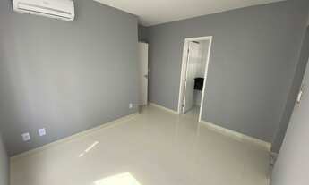 Imagem 2: Casa reformada no condomínio Milão 3/4 sendo uma suíte e closet