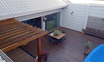 Imagem 4: Sobrado para venda possui 400 metros quadrados com 5 quartos