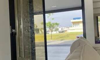 Imagem 5: Sobrado em Condomínio para Venda em Taubaté, Residencial Ouroville, 3 dormitórios, 3 suíte