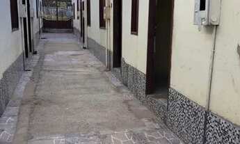 Imagem 2: Alugo casa com 2 quartos em vila 550.00