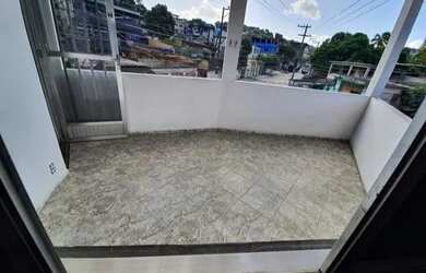 Imagem 4: Vendo 2 esquinas com casas e lojas