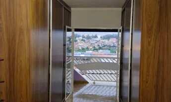 Imagem 3: Sobrado para aluguel tem 298 metros quadrados com 4 quartos