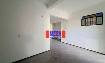 Imagem 3: Casa com 4 quartos à venda ou aluguel no Jardim Guanabara - Fortaleza/CE