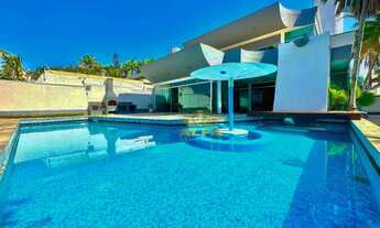 Imagem: FRENTE MAR - Casa à venda com 4 suítes