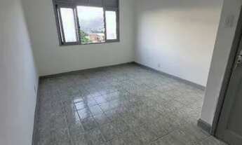 Imagem 2: Alugo excelente apartamento em Cavalcanti, rua tranquila