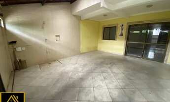 Imagem: CASA RESIDENCIAL em LAURO DE FREITAS - BA