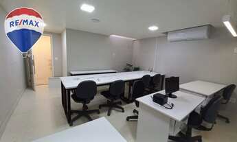 Imagem 5: Salas comerciais privadas e estações de trabalho