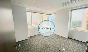 Imagem 2: Laje comercial com 218m² piso elevado com carpete, 04 banheiros, salas de reuniões e 08 va