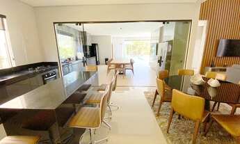 Imagem 6: Casa para Vender em Escarpas do Lago, moderna, com finíssima decoração