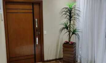 Imagem 2: Sobrado para aluguel tem 298 metros quadrados com 4 quartos