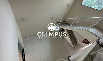 Imagem 6: Casa de condomínio sobrado para aluguel possui 360 metros quadrados com 4 quartos