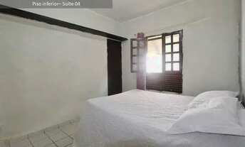 Imagem 6: Casa duplex em condomínio fechado com 257m² de área construída, 4 suítes e piscina