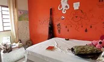 Imagem 4: Lote com casa térreo e sobrado nos fundos.!!