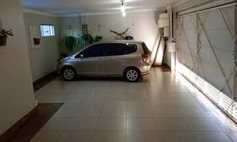 Imagem 7: Sobrado para venda possui 400 metros quadrados com 5 quartos