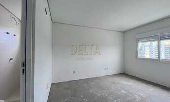 Imagem 7: Apartamento com ótima localização, 2 dormitórios, sacada com churrasqueira e 2 vagas de ga