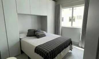 Imagem 2: Apartamento mobiliado com 2 dormitórios sendo 1 suíte e 1 vaga no centro de Balneário Camb