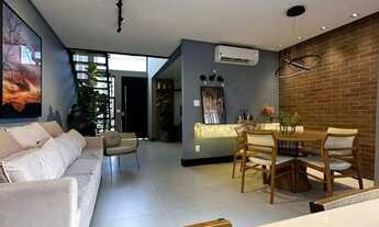 Imagem 3: Vendo casa reformada de 2/4 sendo uma suíte e closet