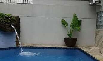 Imagem 2: Casa com piscina