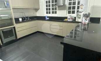 Imagem 2: Sobrado com 5 quartos para locação em Jardim Virgínia - SP