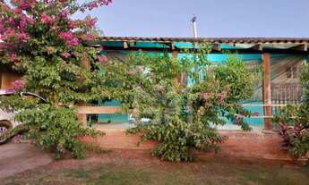 Imagem 2: Casa no bairro São Luiz em Gravataí com amplo terreno e ótima área externa