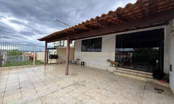 Imagem: SOBRADINHO- QUADRA 2- 3 QUARTOS- GARAGEM