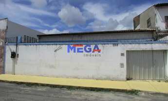 Imagem: Casa comercial com 7 salas no bairro Amadeu