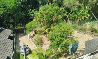 Imagem 3: Terreno de 671m² com 2 Casas + Estrutura para 3ª Casa - Excelente Oportunidade!