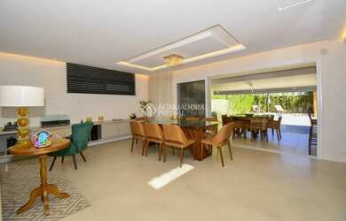 Imagem 3: Casa impecável com 4 quartos, sendo 2 suítes + escritório