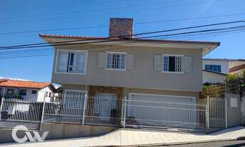 Imagem: Casa de 04 dormitórios em Coqueiros